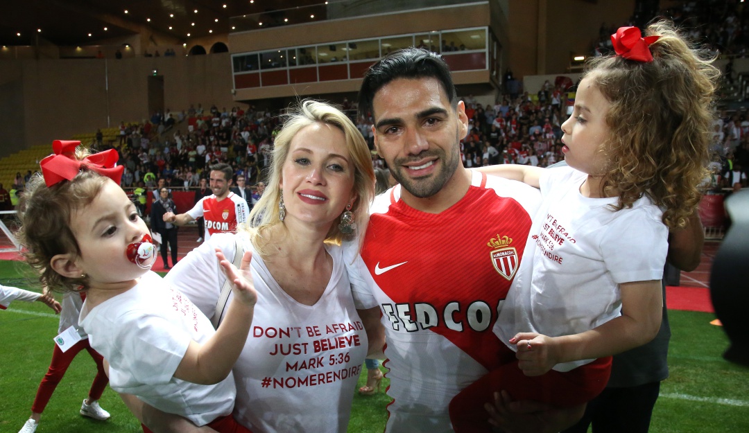 Radamel Falcao García esposa hijas Homero Falcao y su familia llegan a