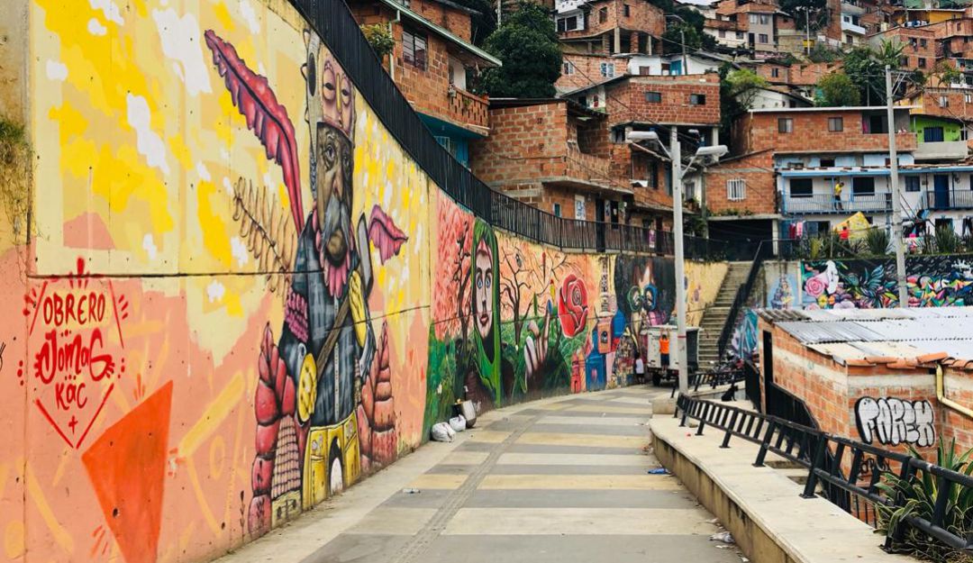 Artistas y personajes convocan a donatón en la Comuna 13 de Medellín 