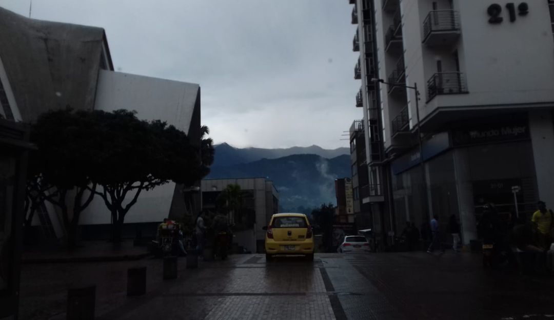 Facebook Caracol radio Armenia 1150am y lÃ­nea WhatsApp 3155681277