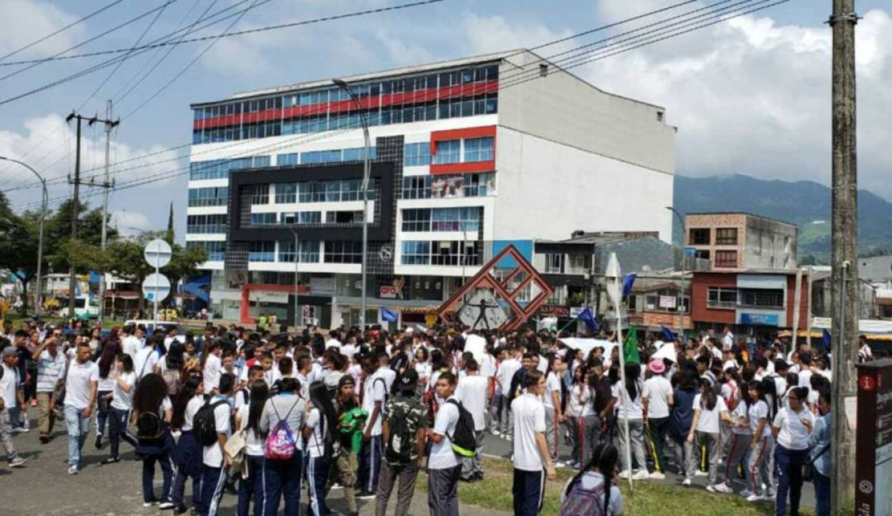 No cesa la crisis educativa en el municipio de Dosquebradas | Pereira | Caracol Radio