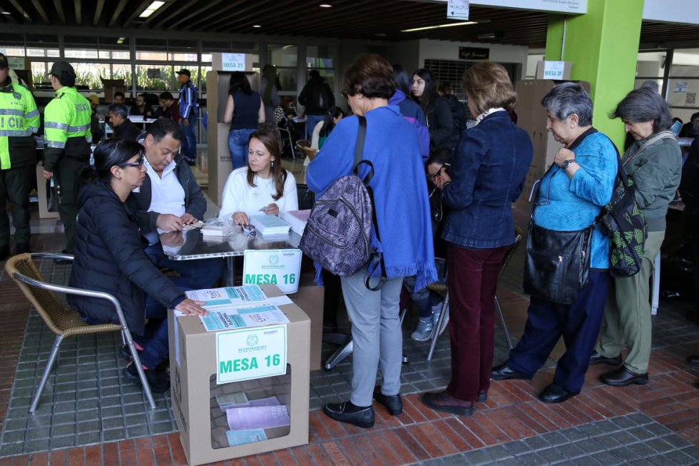 Este domingo los ciudadanos votarán por alcaldes, gobernadores, ediles, concejales, juntas administrativas locales y asambleas departamentales. Este domingo los ciudadanos votarán por alcaldes, gobernadores, ediles, concejales, juntas administrativas locales y asambleas departamentales.
