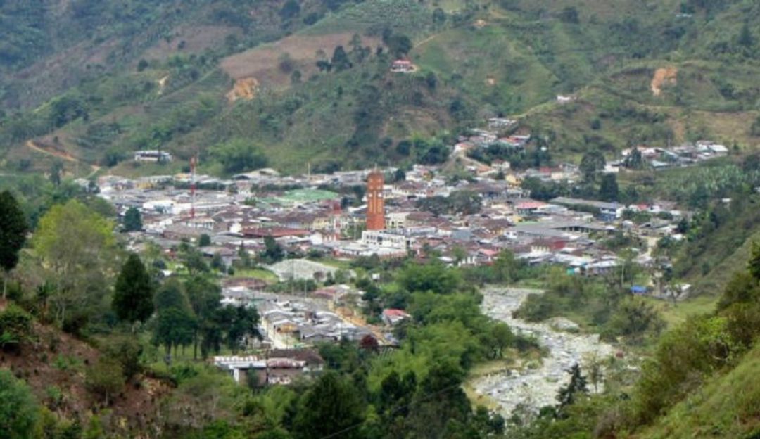 Este año no se van a iniciar las obras de reparación en la vía a Pijao - Caracol Radio