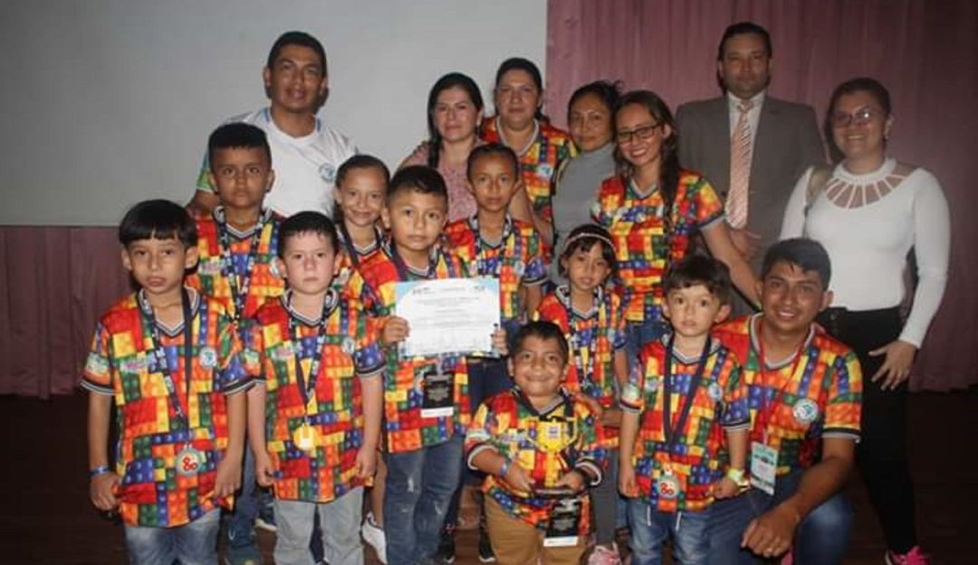 Colegio de Santa Rosa del Sur – Bolívar, ganó premio de robótica educativa - Caracol Radio