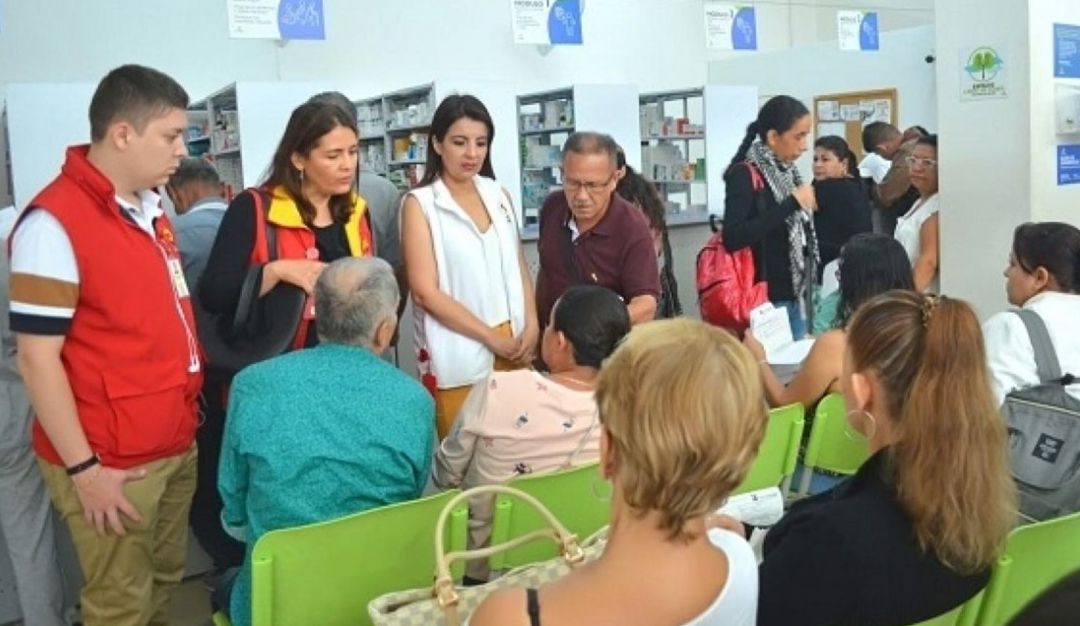 Usuarios de Medimás padecen un viacrucis para recibir medicamentos - Caracol Radio