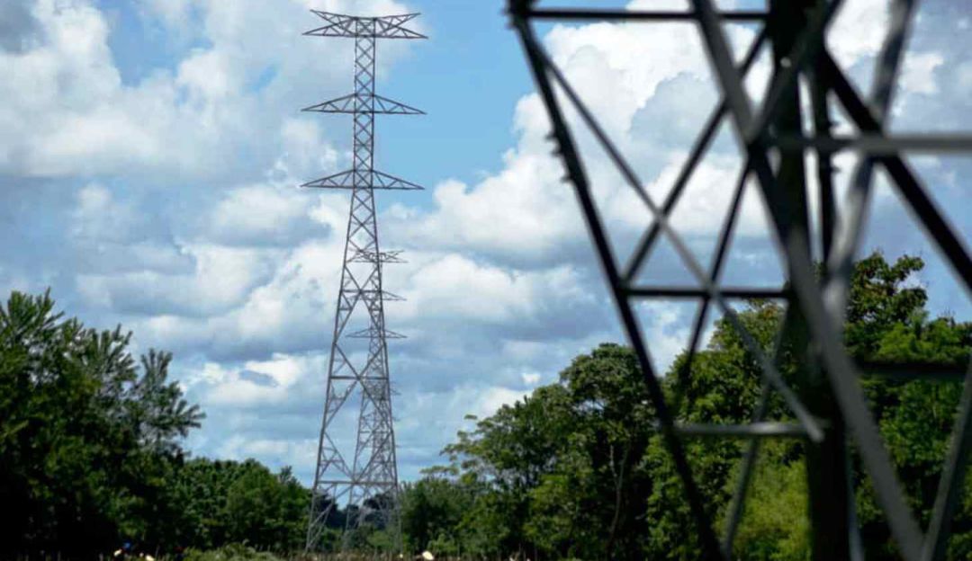 Electricaribe pone en servicio nueva torre en el sur de Bolívar - Caracol Radio