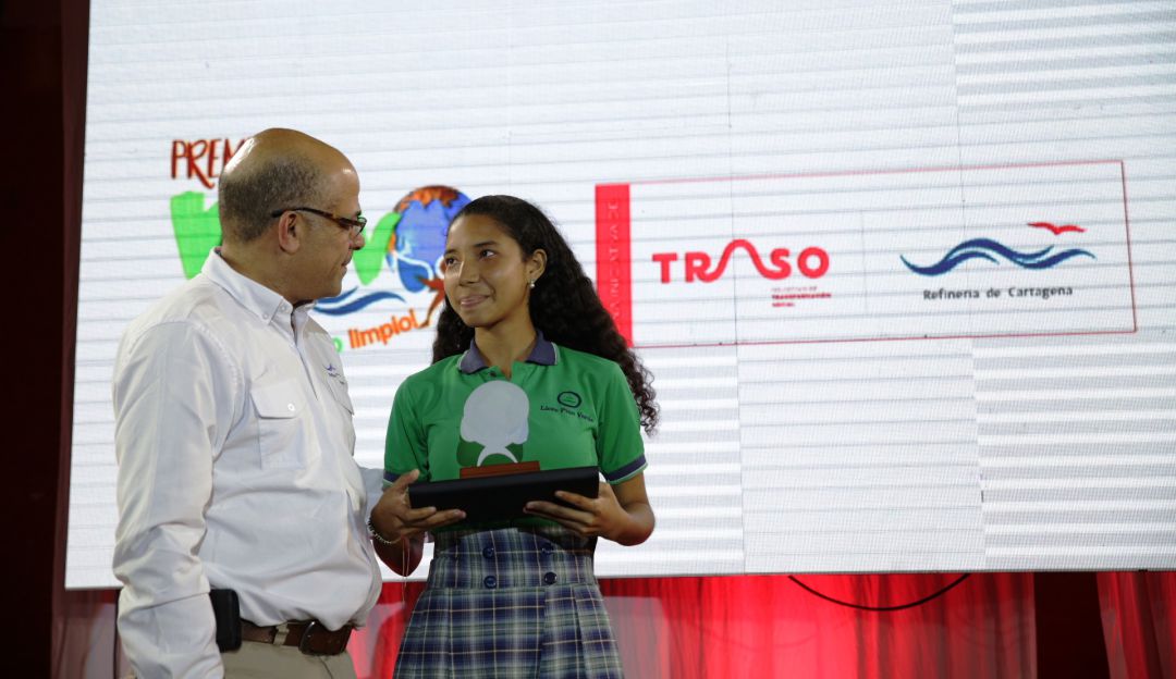 Refinería de Cartagena apoyó la séptima versión de los premios “Revivo” - Caracol Radio