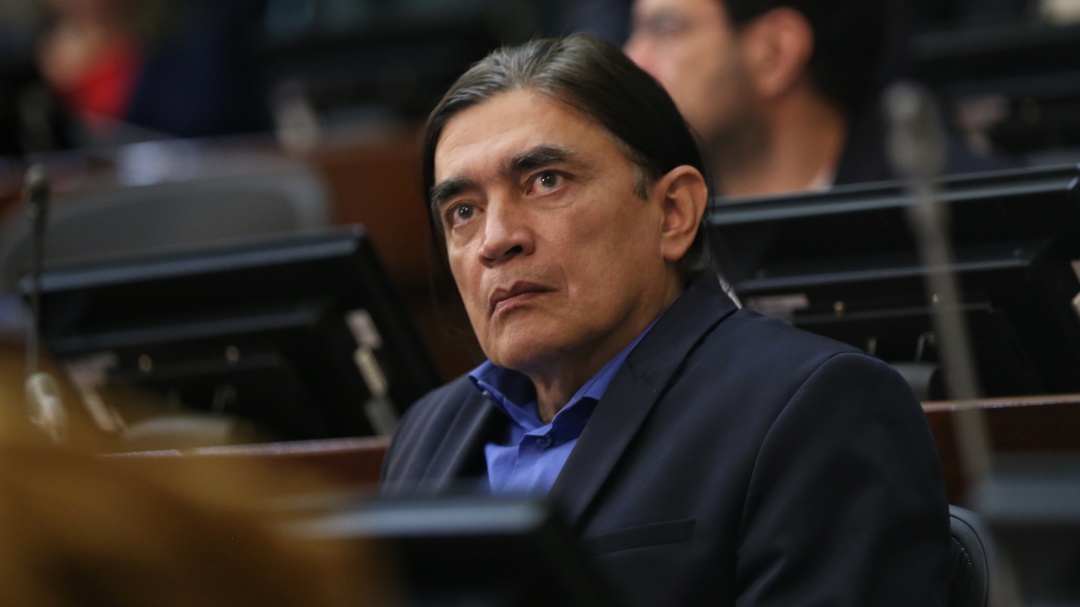 "¡Empútense carajo!", duro llamado de Gustavo Bolívar contra el gobierno