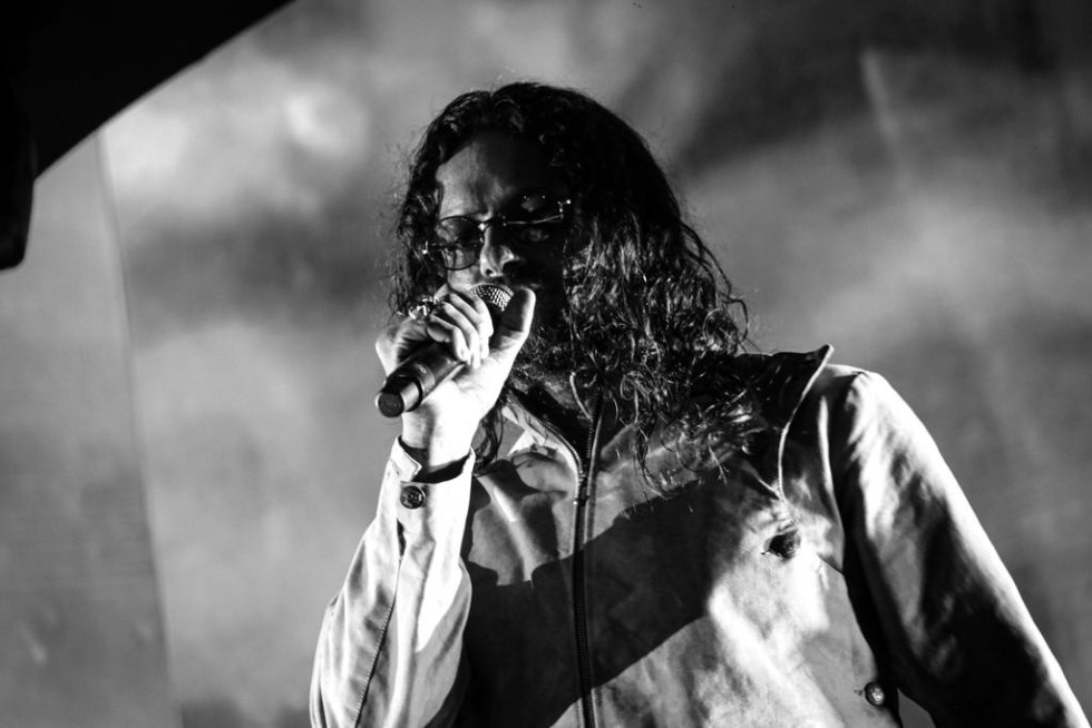Draco Rosa interpretando 'En remolinos' Draco Rosa interpretando 'En remolinos'