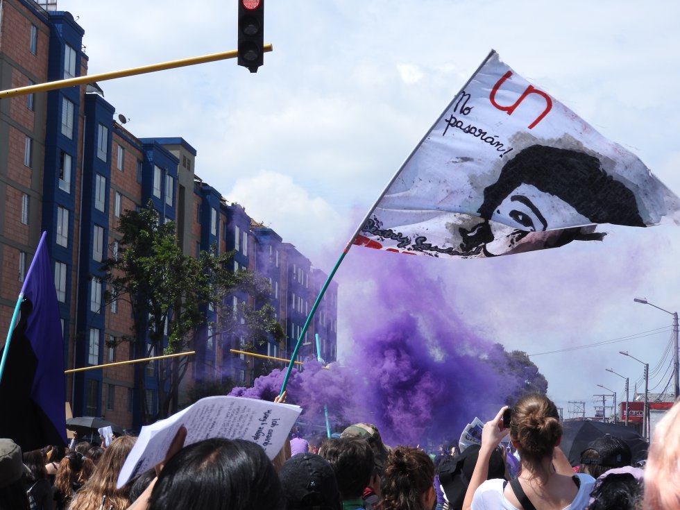 El color morado estuvo presente en toda la marcha. El color morado estuvo presente en toda la marcha.