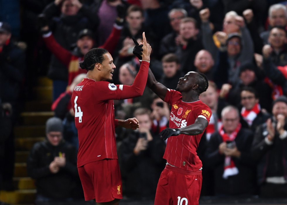 La última vez que Liverpool había sido campeón (1990), Arsenal tenía 10 títulos, Everton, 9; Manchester United y Aston Villa, 7; Manchester City, 2; y Chelsea, 1. La última vez que Liverpool había sido campeón (1990), Arsenal tenía 10 títulos, Everton, 9; Manchester United y Aston Villa, 7; Manchester City, 2; y Chelsea, 1.
