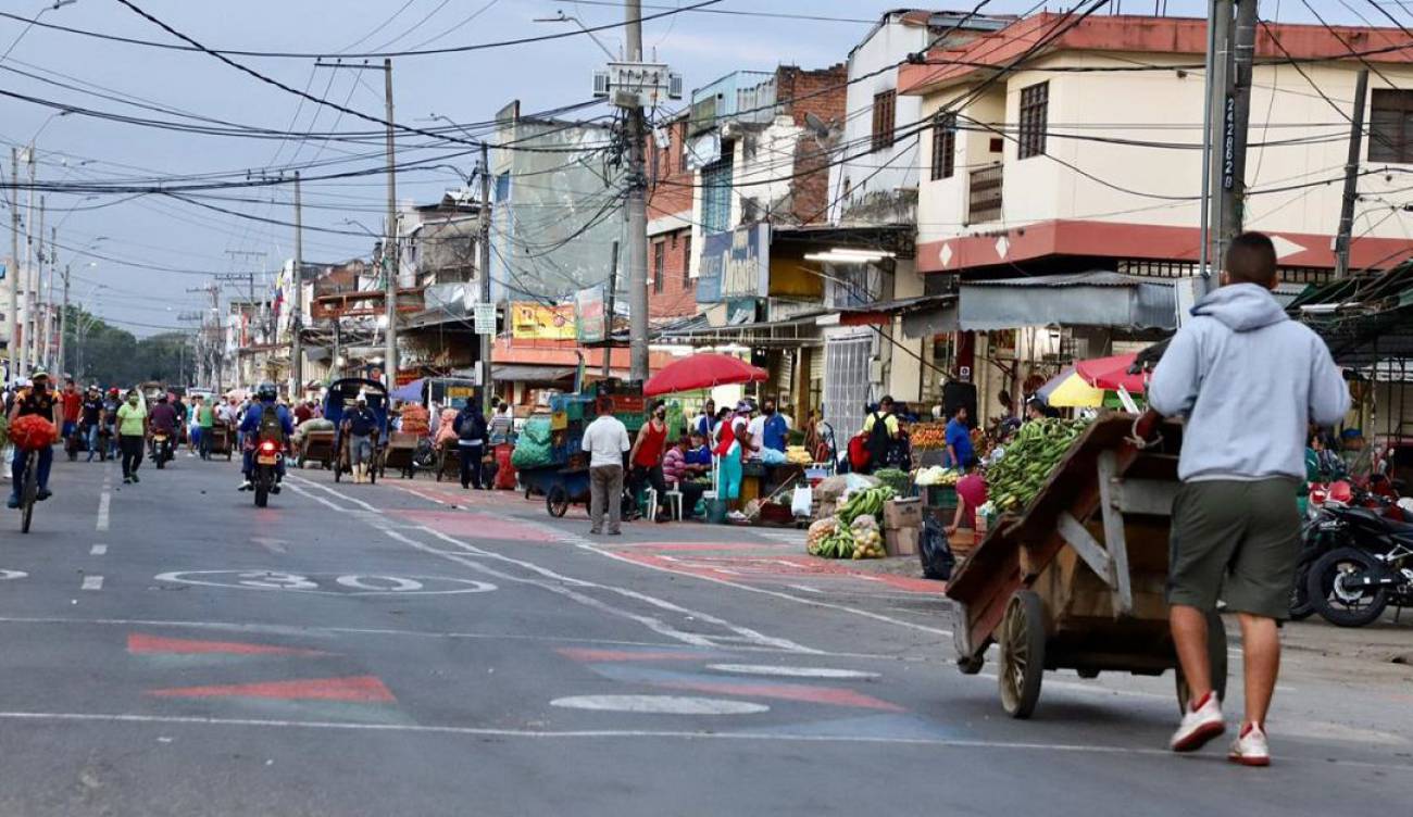 Galería Santa Elena: Comerciantes de Santa Elena contentos con la
