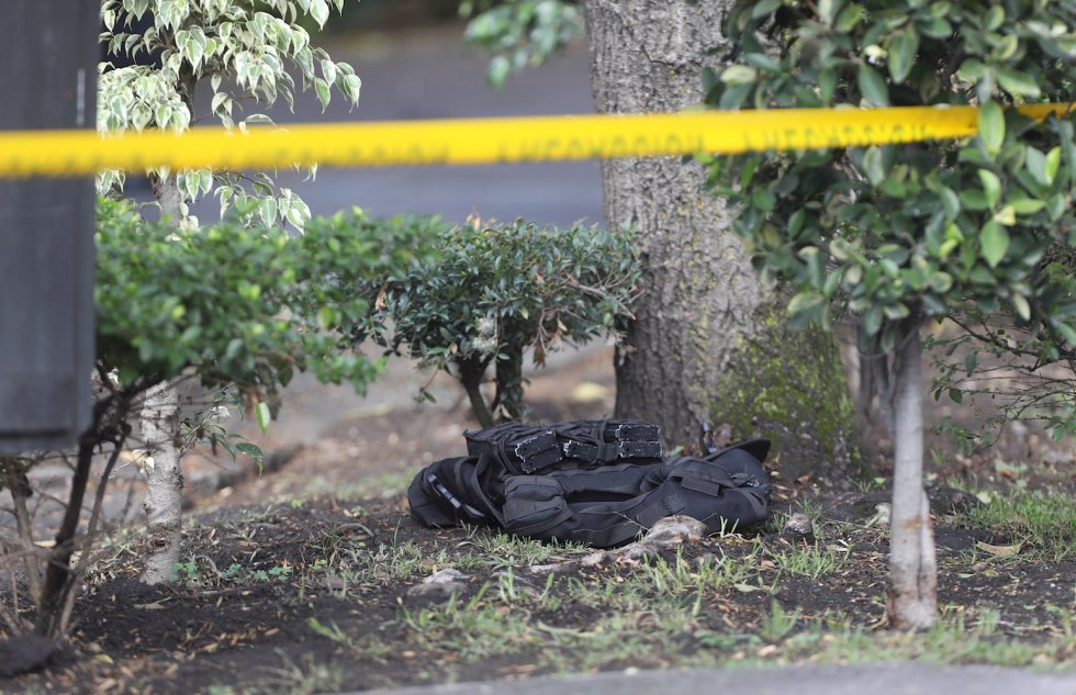 Detalle del armamento utilizado en la zona del atentado por un grupo armado al secretario de seguridad ciudadana, Omar García Harfuch, la mañana de este viernes en Ciudad de México (México). Al menos dos policías murieron. Detalle del armamento utilizado en la zona del atentado por un grupo armado al secretario de seguridad ciudadana, Omar García Harfuch, la mañana de este viernes en Ciudad de México (México). Al menos dos policías murieron.