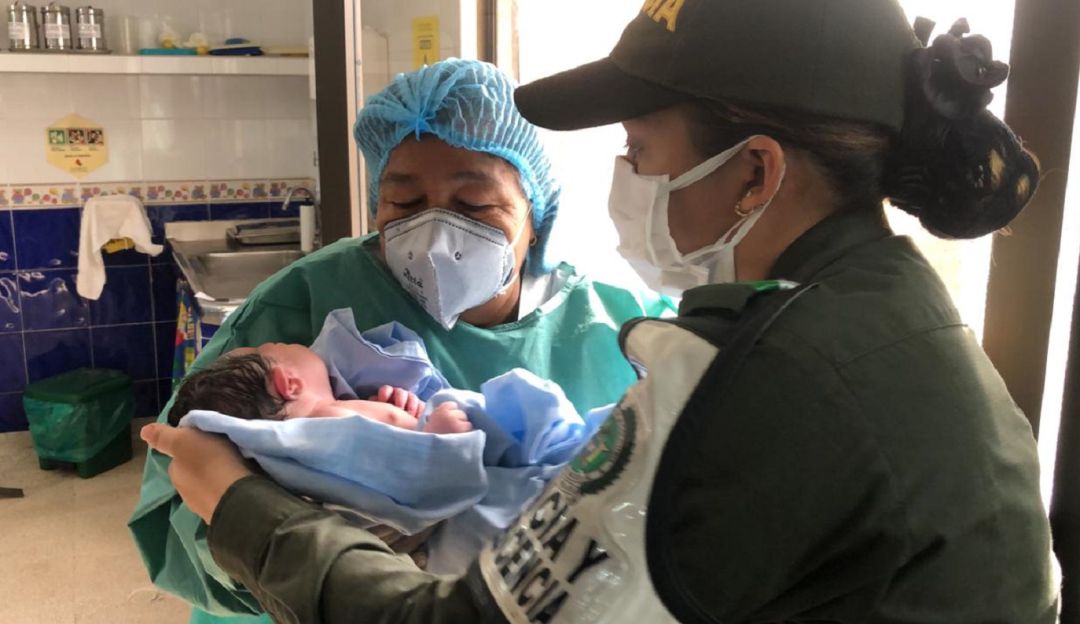 Bebé Abandonado Salvan A Recién Nacido Abandonado En Arroyo De Soledad Barranquilla Caracol 2769