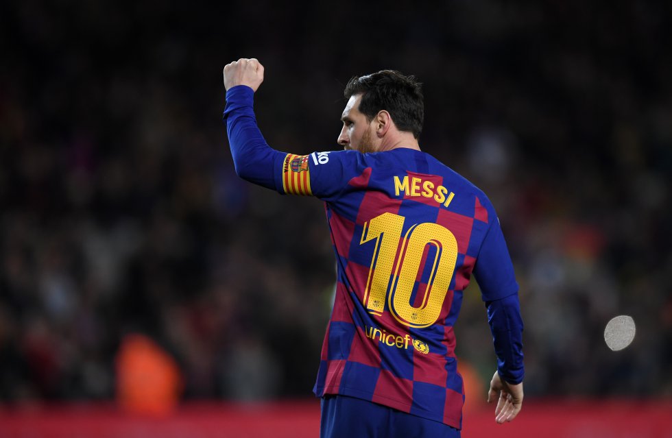 El astro argentino llegó a esta cifra goleadora en 862 partidos, ostentando una media de 0,81 goles por partido. El astro argentino llegó a esta cifra goleadora en 862 partidos, ostentando una media de 0,81 goles por partido.