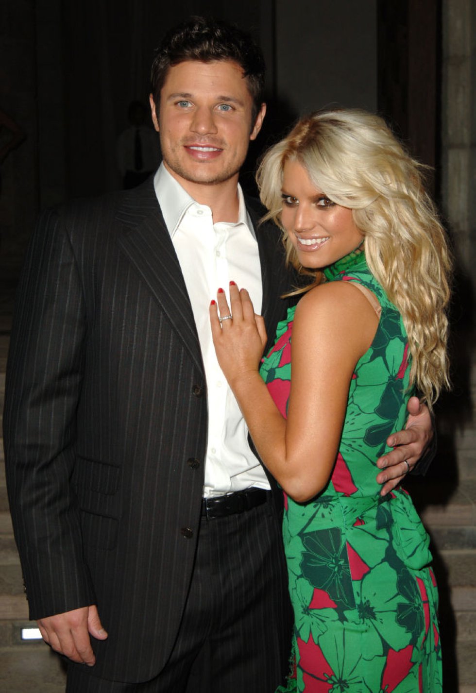 El cantante Nick Lachey sostenía un matrimonio saludable con Jessica Simpson, hasta que ella le fue infiel con Adam levine, vocalista de Maroon 5. El cantante Nick Lachey sostenía un matrimonio saludable con Jessica Simpson, hasta que ella le fue infiel con Adam levine, vocalista de Maroon 5.