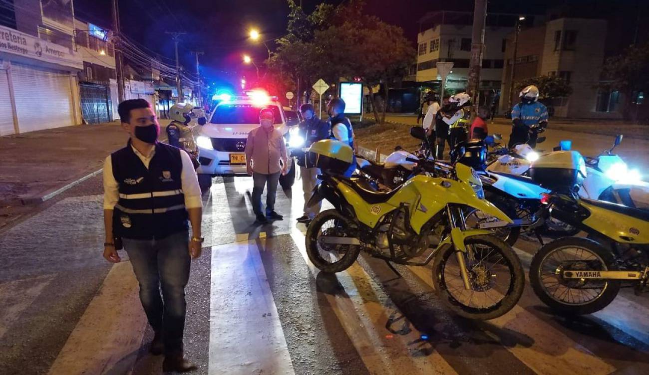 Toque De Queda Y Ley Seca En Cali Toque De Queda Y Ley Seca