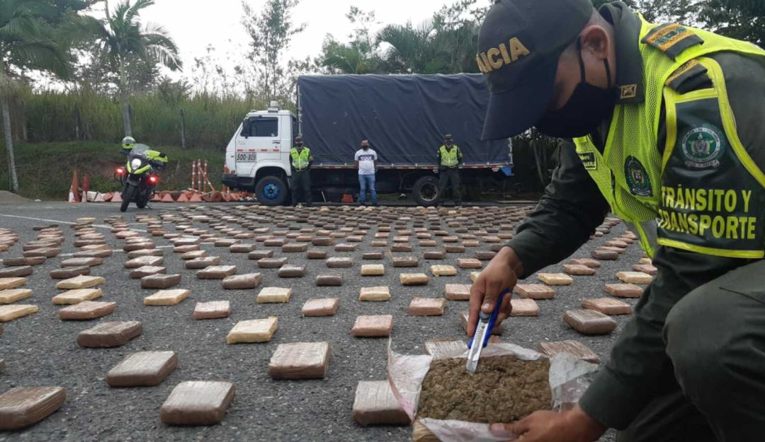 Incautación de marihuana en Pereira: Más de 300 kilos de marihuana fueron  incautados en vías de Risaralda | Pereira | Caracol Radio