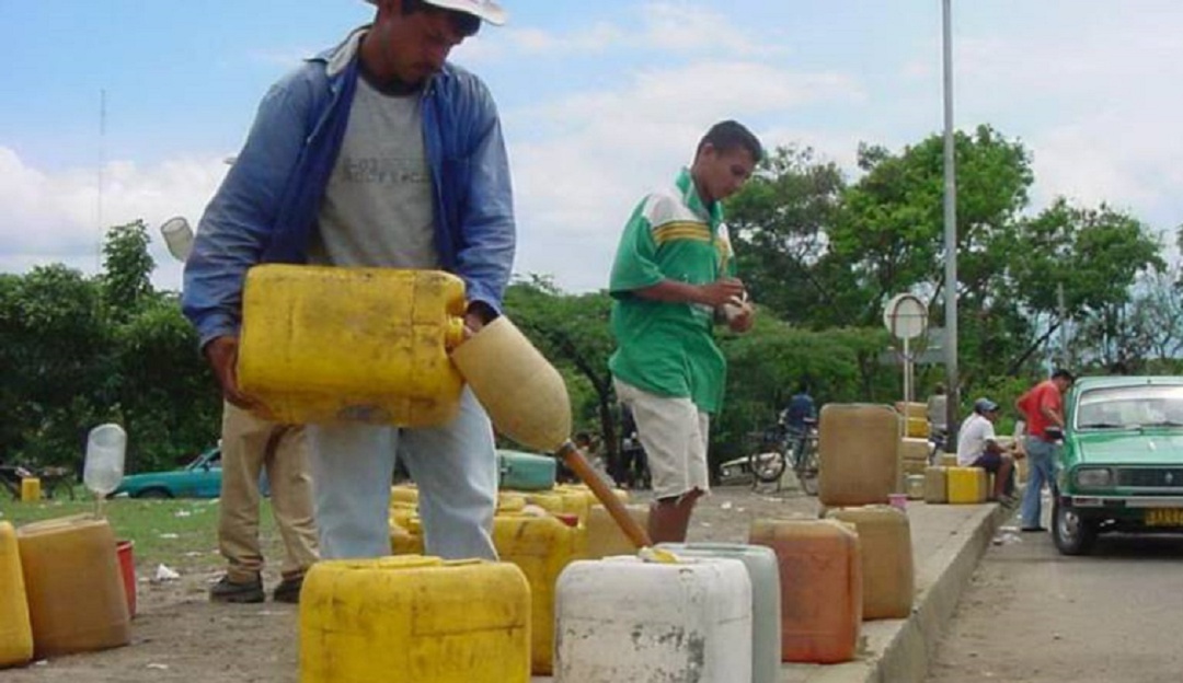 Contrabando De Gasolina Desde Colombia Para Venezuela: Contrabandistas ...