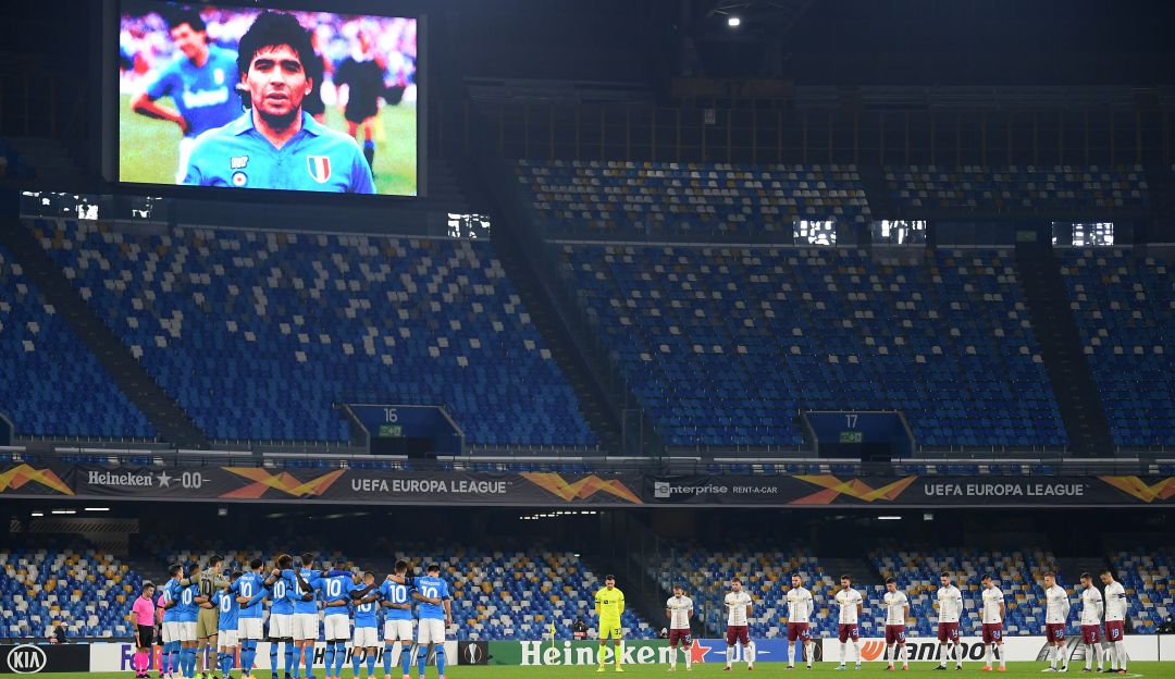 napoli homenaje a maradona