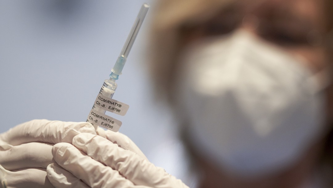 Colombia firma acuerdo para adquirir 9 millones de dosis de vacuna Janssen