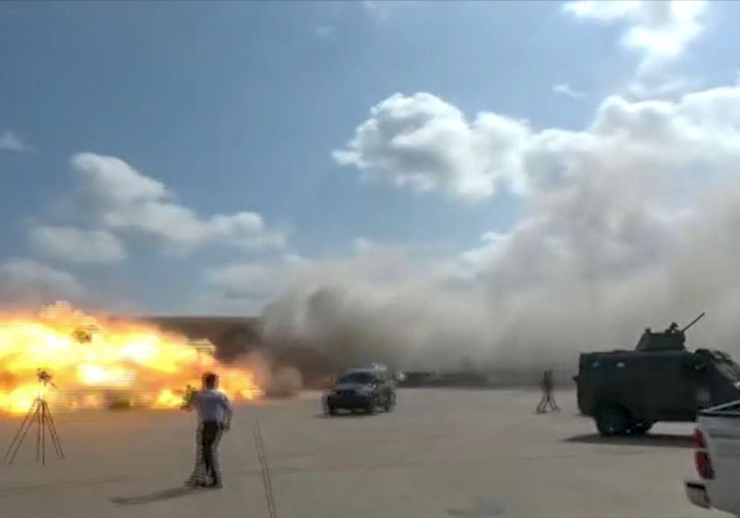 Al menos 10 muertos en explosiones en aeropuerto de Yemen