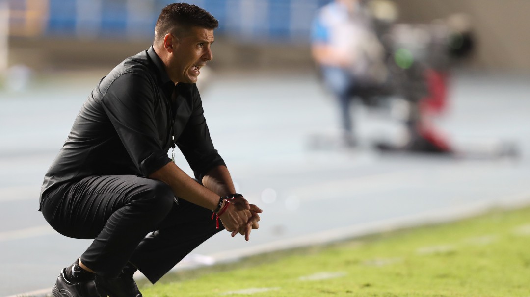 Juan Cruz Real confirma que continuará al frente del América en el 2021