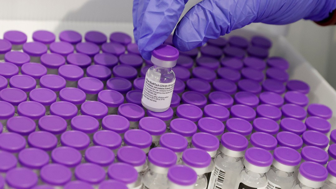 Pfizer pidió autorización al Invima para el uso de su vacuna en el país