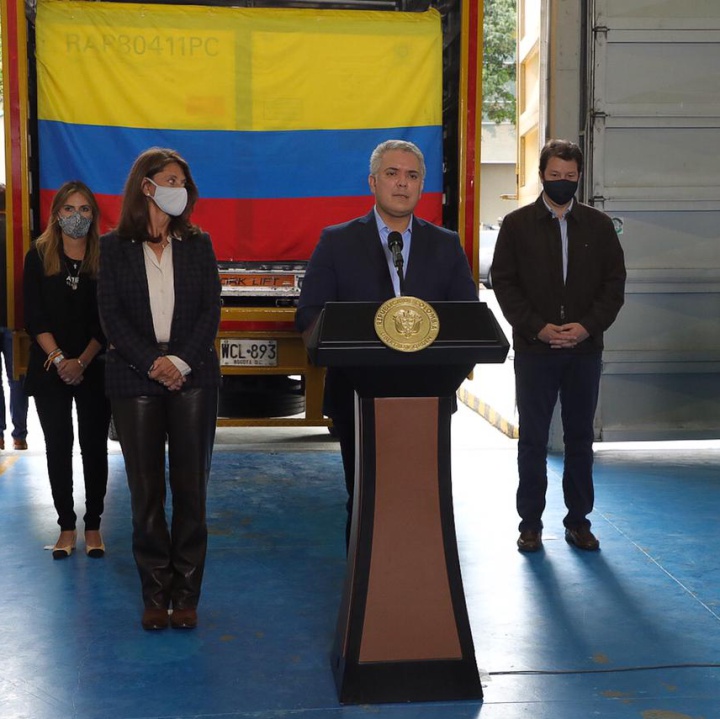 Esperamos que en marzo millones de vacunas Sinovac lleguen al país: Duque