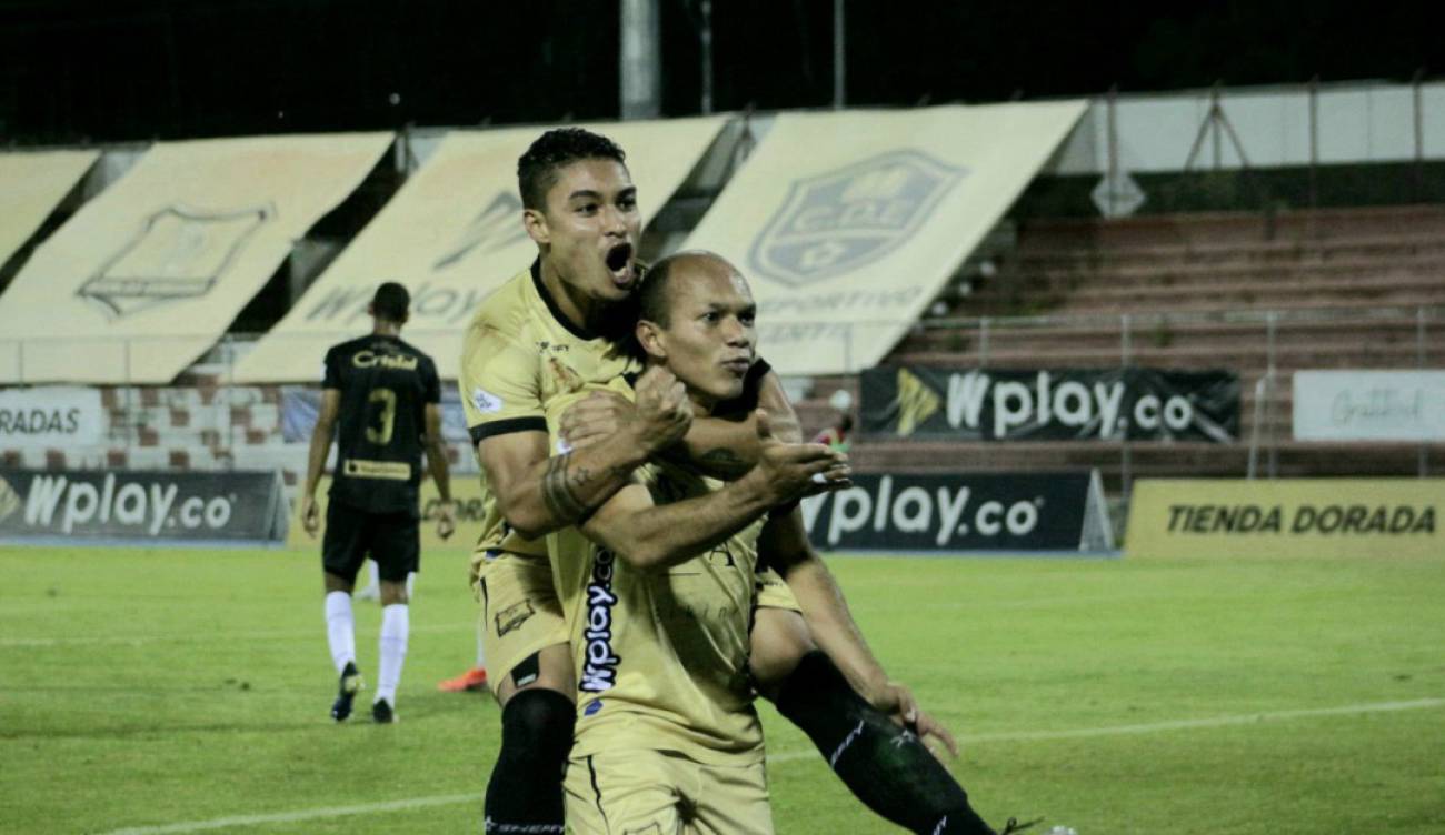 Liga colombiana Águilas Doradas y Once Caldas dividieron honores en