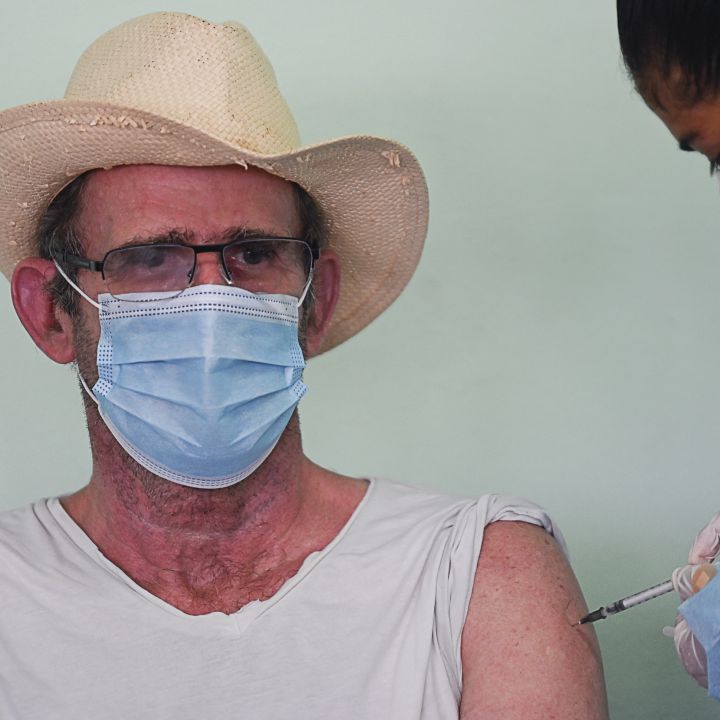 Vacuna de Pfizer reduce mortalidad en 98%, según nuevo estudio