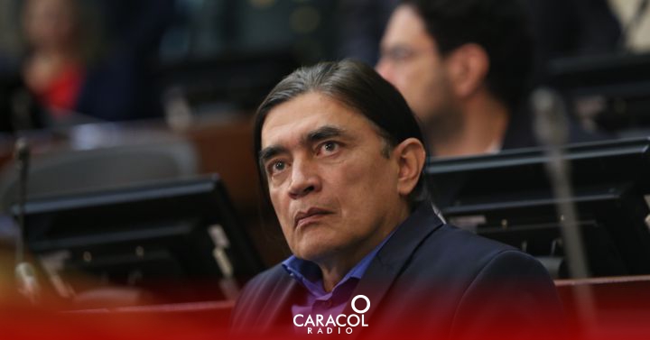 Corte abre indagación contra senador Gustavo Bolívar - Vimarsana News