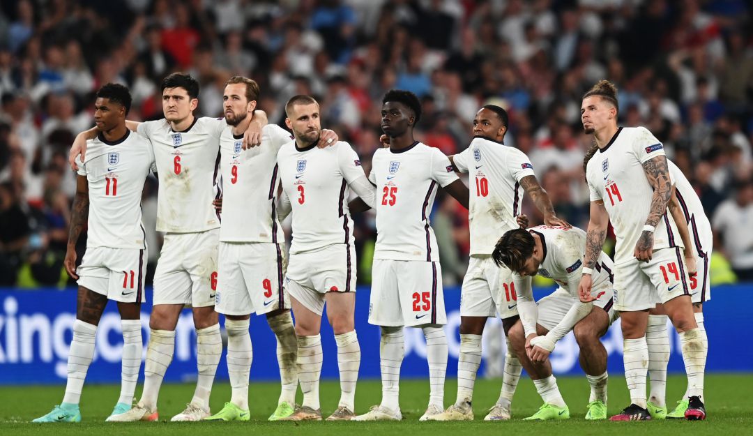 Inglaterra durante la tanda de penaltis de la final. Imagen: Getty Images