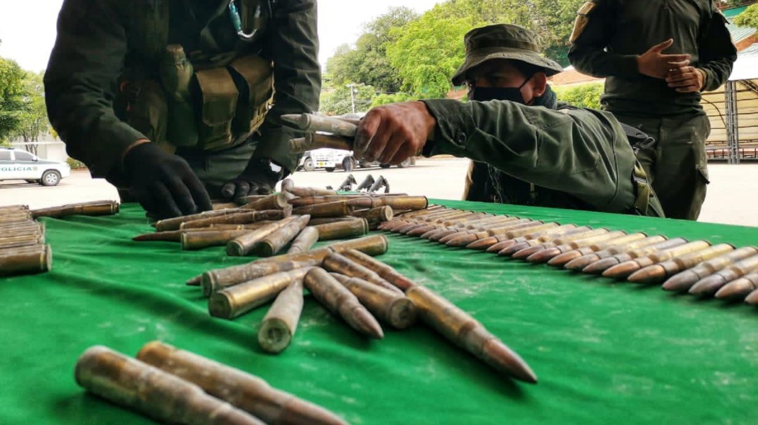Incautan munición capaz de derribar aviones de la Fuerza Pública