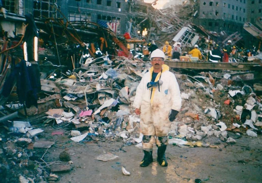 El bombero colombiano que estuvo en medio de los ataques del 11-S