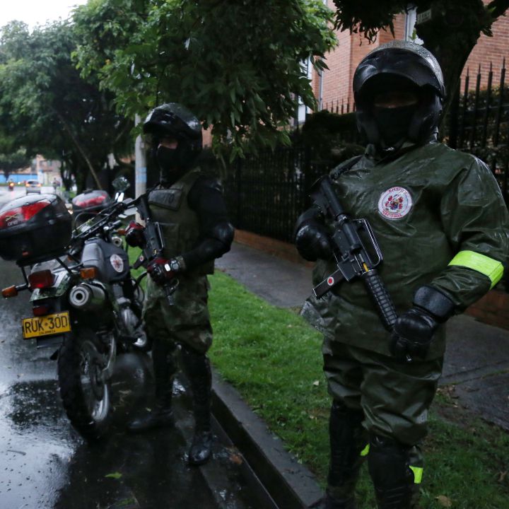 Comienzan los patrullajes militares en zonas más inseguras de Bogotá