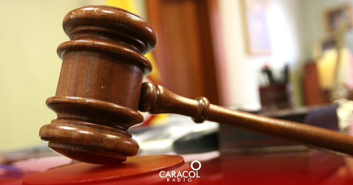Sala de Conocimiento de Justicia y Paz: Regaño de Sala Justicia y Paz a abogado de empresarios cuestionados | Judicial - Vimarsana News