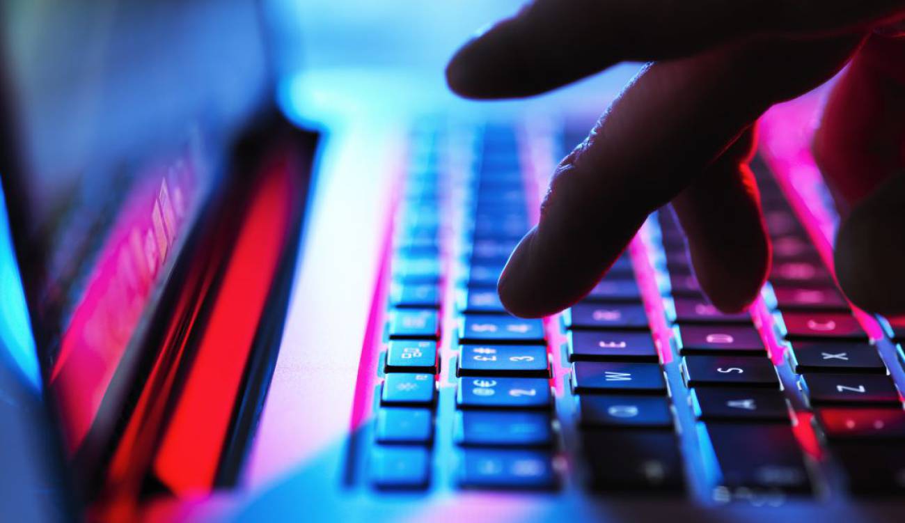 Cifras ciberdelitos Colombia: Delitos informáticos crecieron 17% en Colombia en comparación del 2020 | Clic | Tecnología en Caracol Radio | Caracol Radio