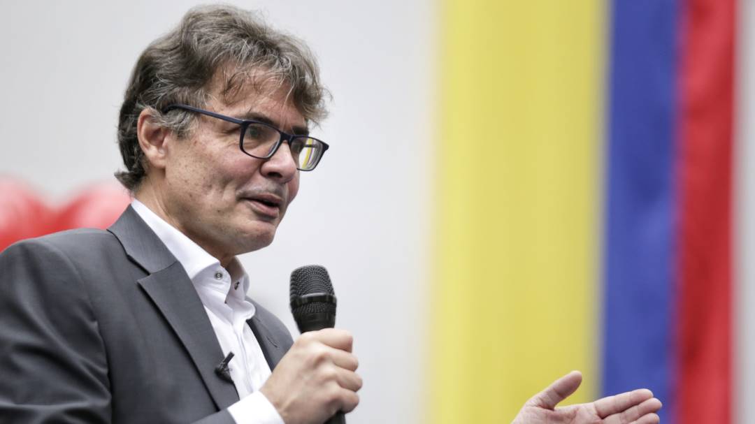 Alejandro Gaviria oficializa llegada de Rafael Pardo a su campaña