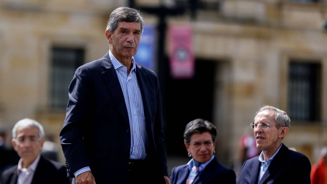 Rafael Pardo Rueda se recupera de un cateterismo