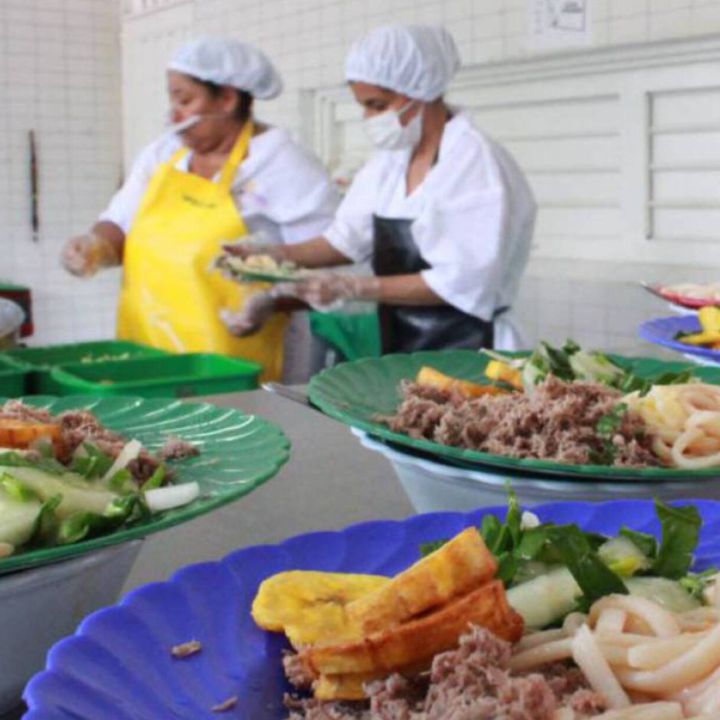 Investigan posibles intoxicaciones de estudiantes con el PAE