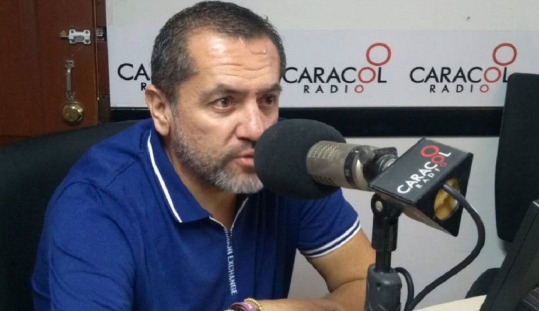 Senador Mario Alberto Castaño Pérez: Capturado a las afueras del Congreso  el senador Mario Castaño | Manizales | Caracol Radio