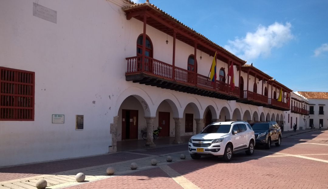 Embargo vehículos Alcaldía en Cartagena: Por deuda con ICBF embargaron  varios vehículos de la Alcaldía de Cartagena | Cartagena | Caracol Radio