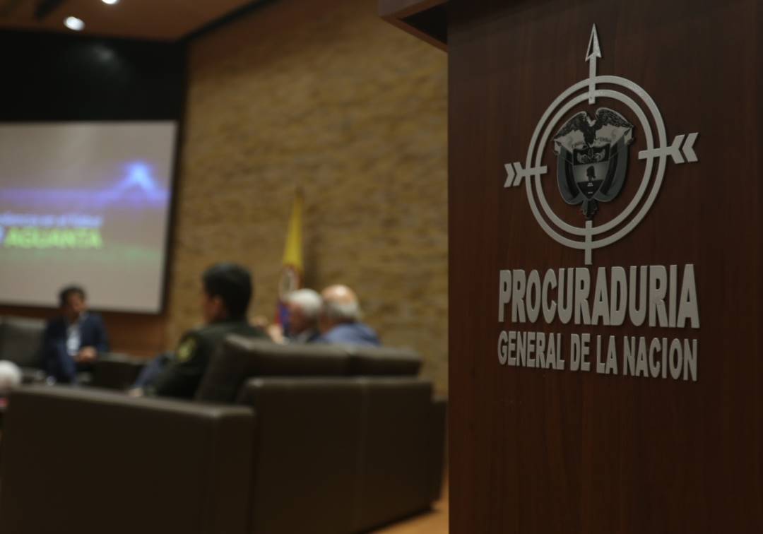 Investigan a funcionarios de 3 ministerios por presuntas irregularidades 