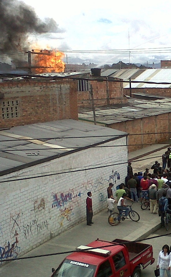 Incendio En El Sur De Bogotá Deja Siete Personas Lesionadas, Entre ...